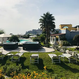Bougainville Lipari (Isola Lipari)